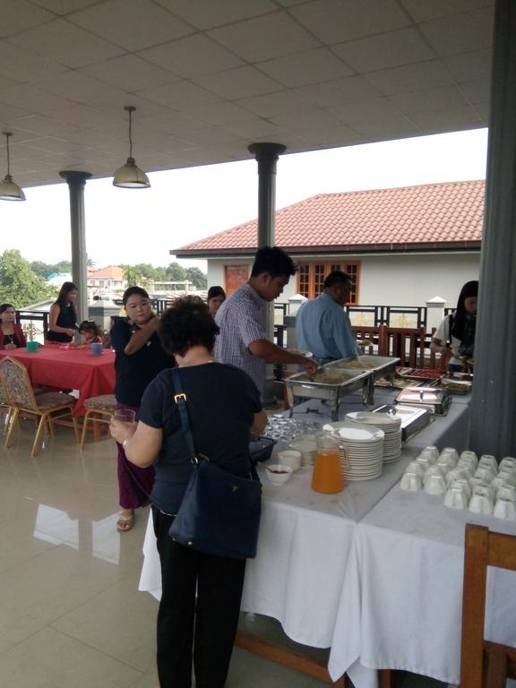 Inlay Palace Hotel Nyaung Shwe Exterior foto